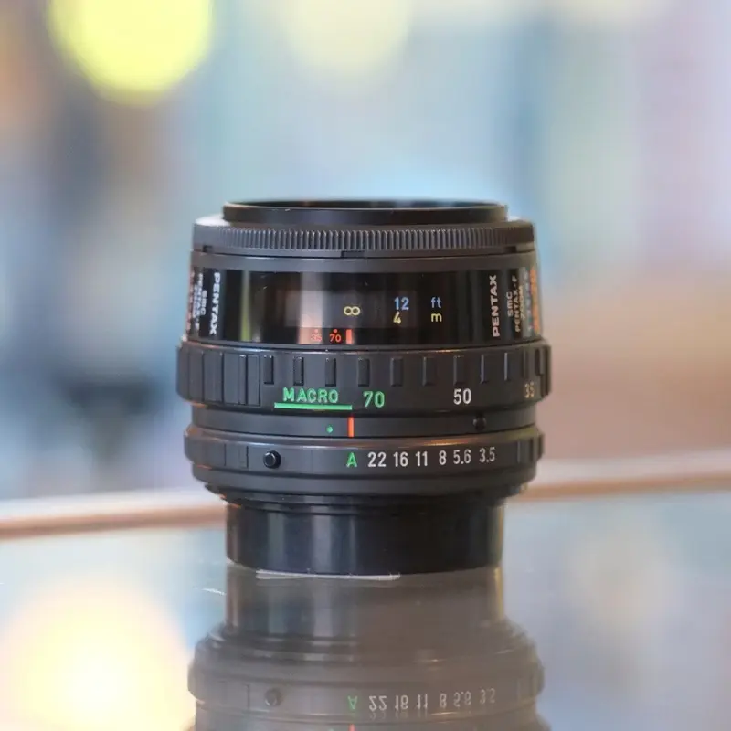 SMC Pentax-F Zoom 35-70mm f3.5-4.5