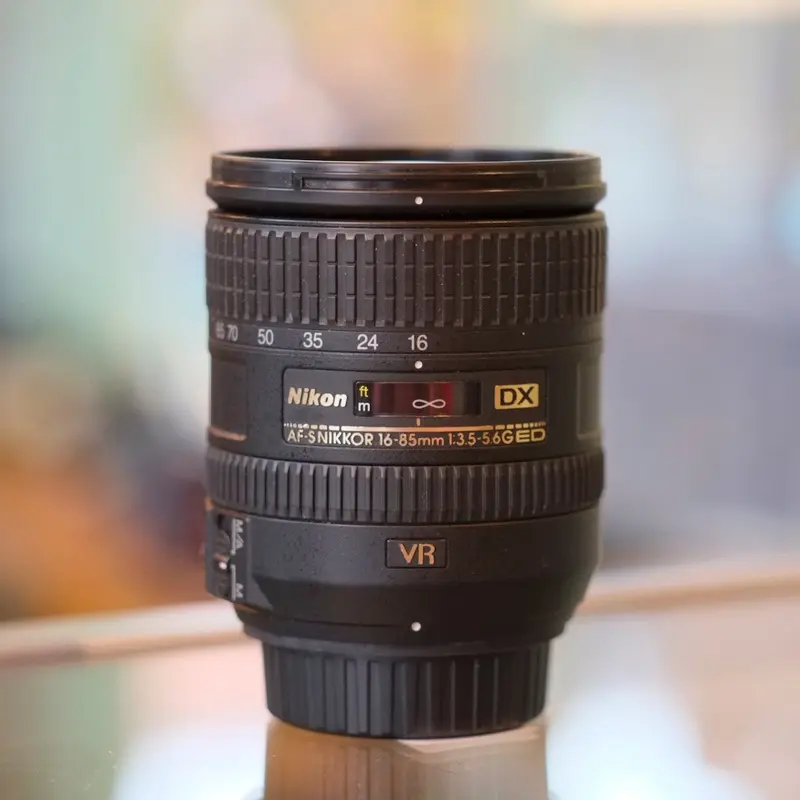Nikon 16-85mm f3.5-5.6G ED VR AF-S DX Nikkor
