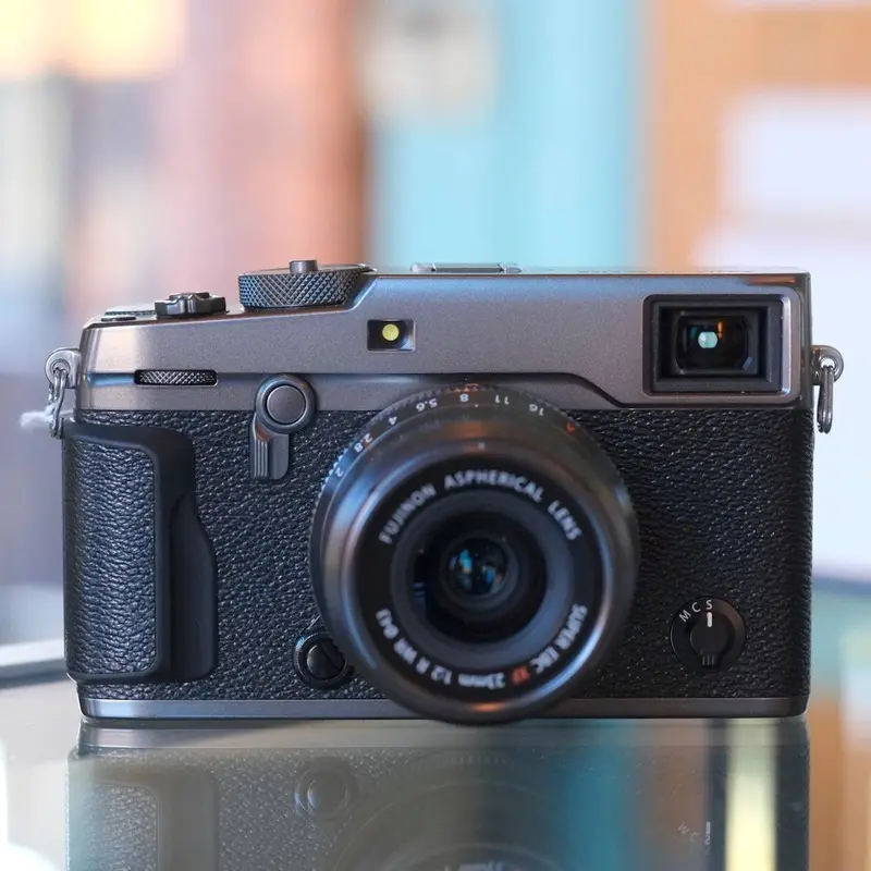 Fujifilm X-Pro2 Graphite with Fujinon 23mm f2