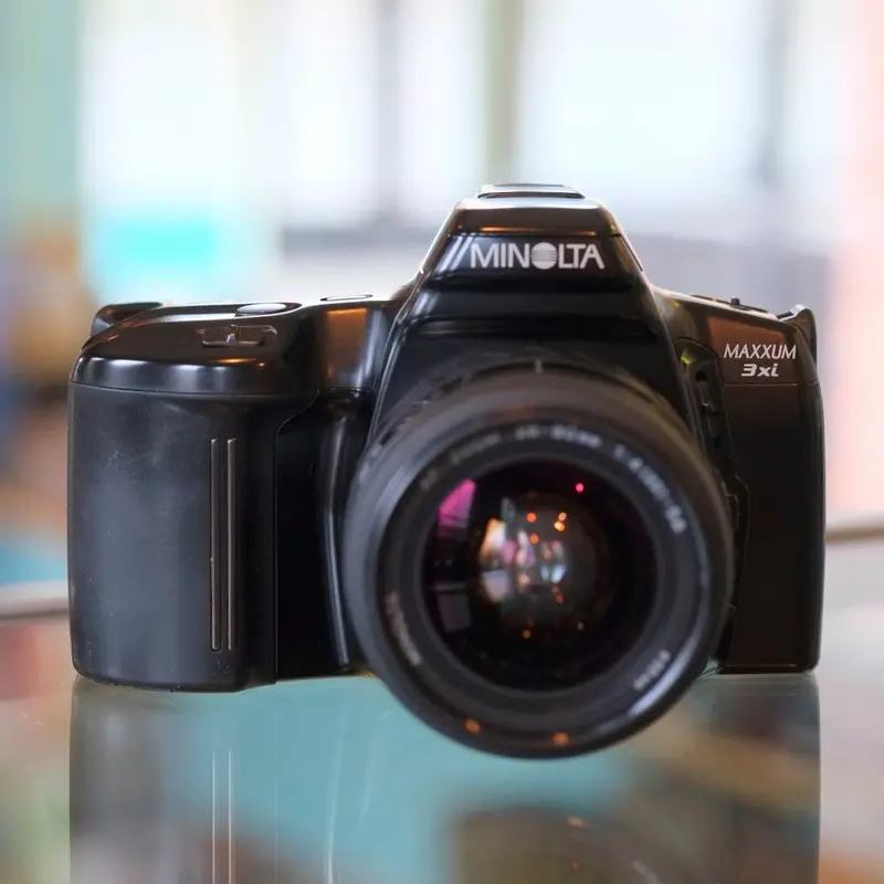 Minolta Maxxum 3xi with 28-80mm f4-5.6
