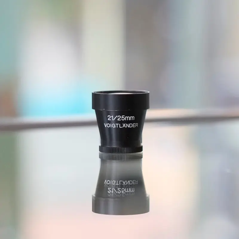 Voigtlnder 21/25mm viewfinder
