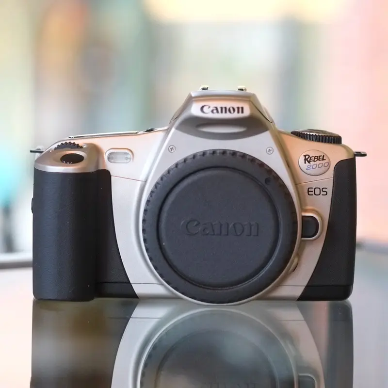 Canon EOS Rebel 2000