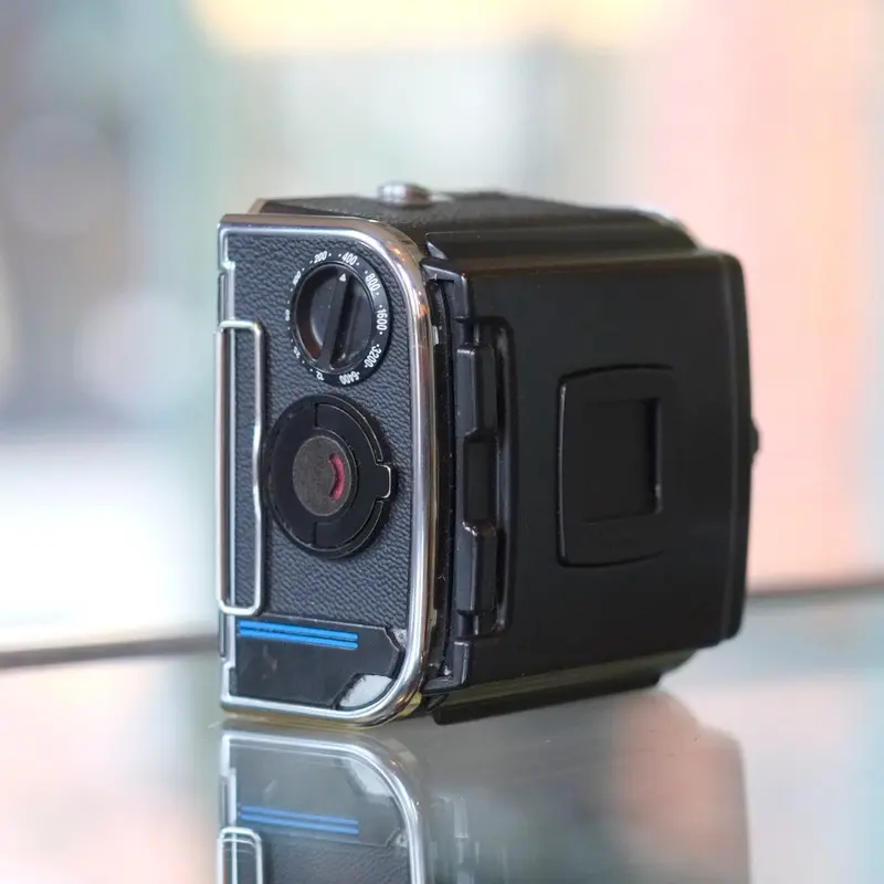 Hasselblad E12-6x6 back