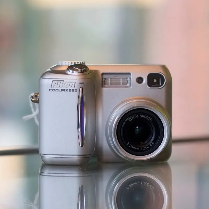 Nikon Coolpix 885