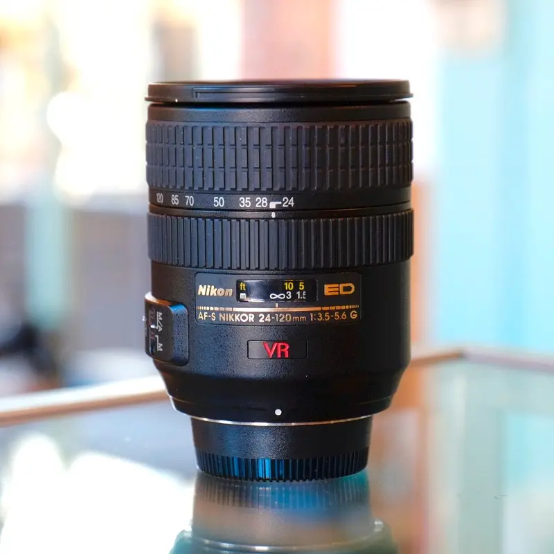 Nikon 24-120mm f3.5-5.6G ED VR AF-S Nikkor