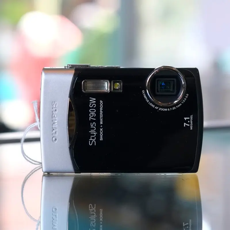 Olympus Stylus 790SW