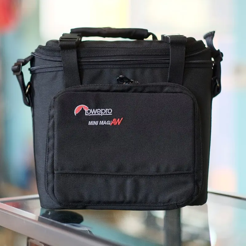 Lowepro Mini Mag AW