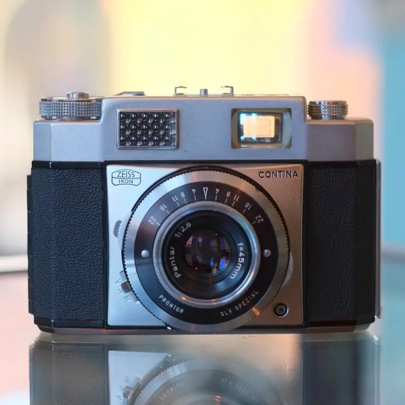 Zeiss Ikon Contina (no working light meter)