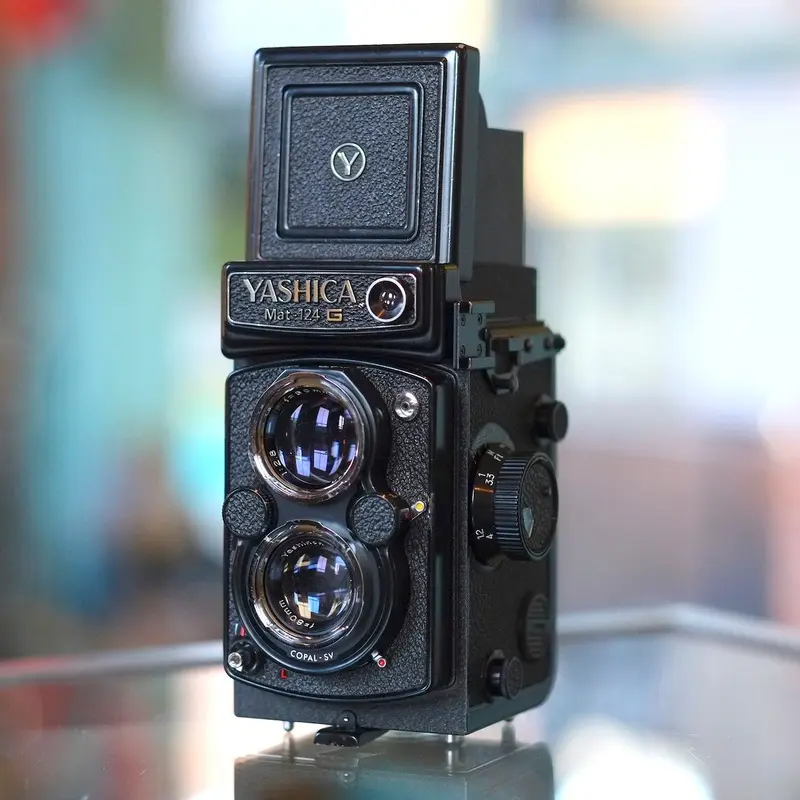 Yashica-Mat 124G