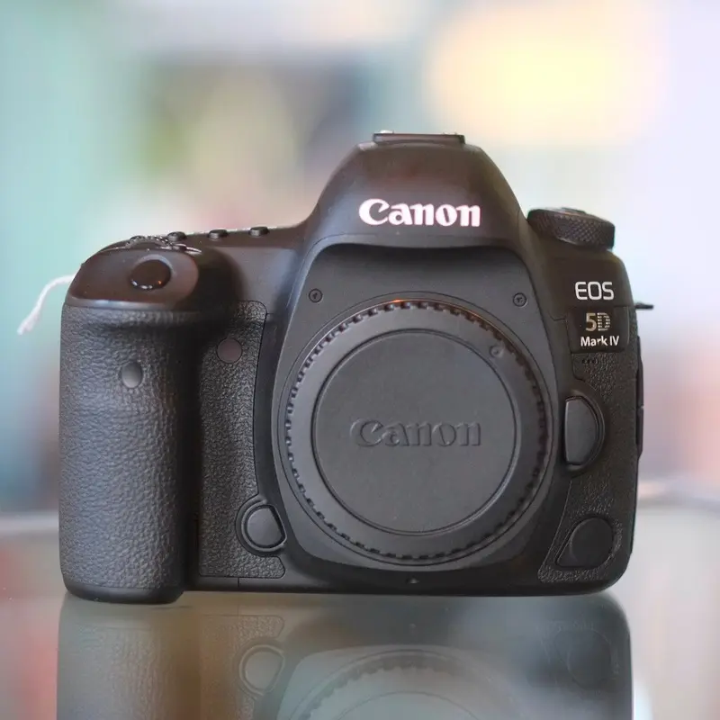 Canon EOS 5D Mark IV