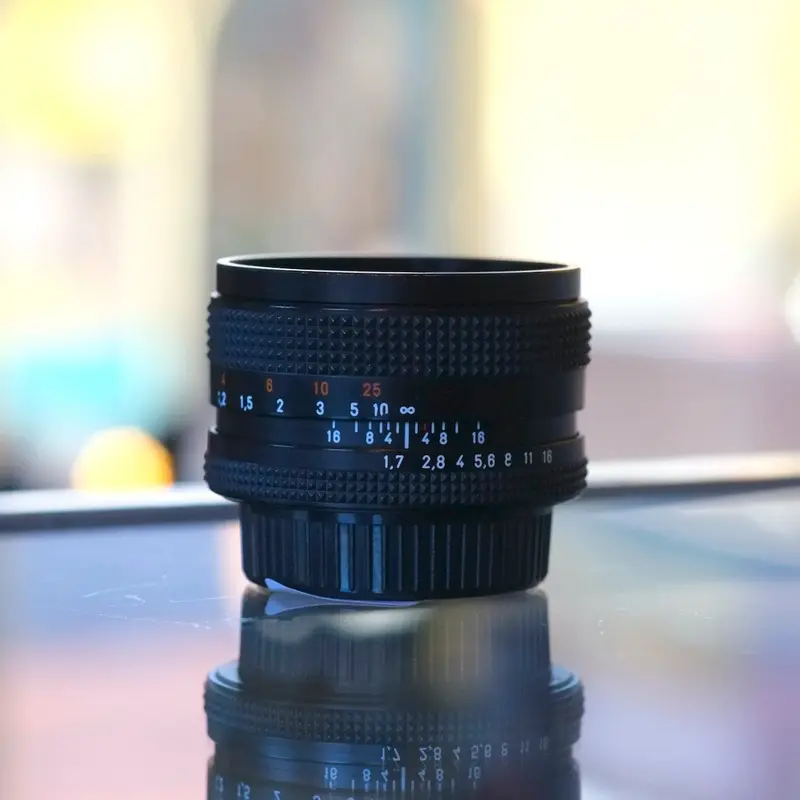 Carl Zeiss Planar 50mm f1.7 T*