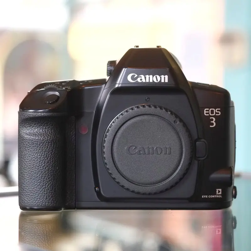 Canon EOS 3