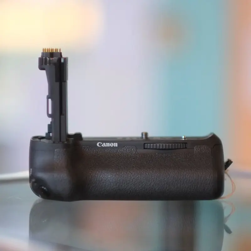 Canon BG-E14