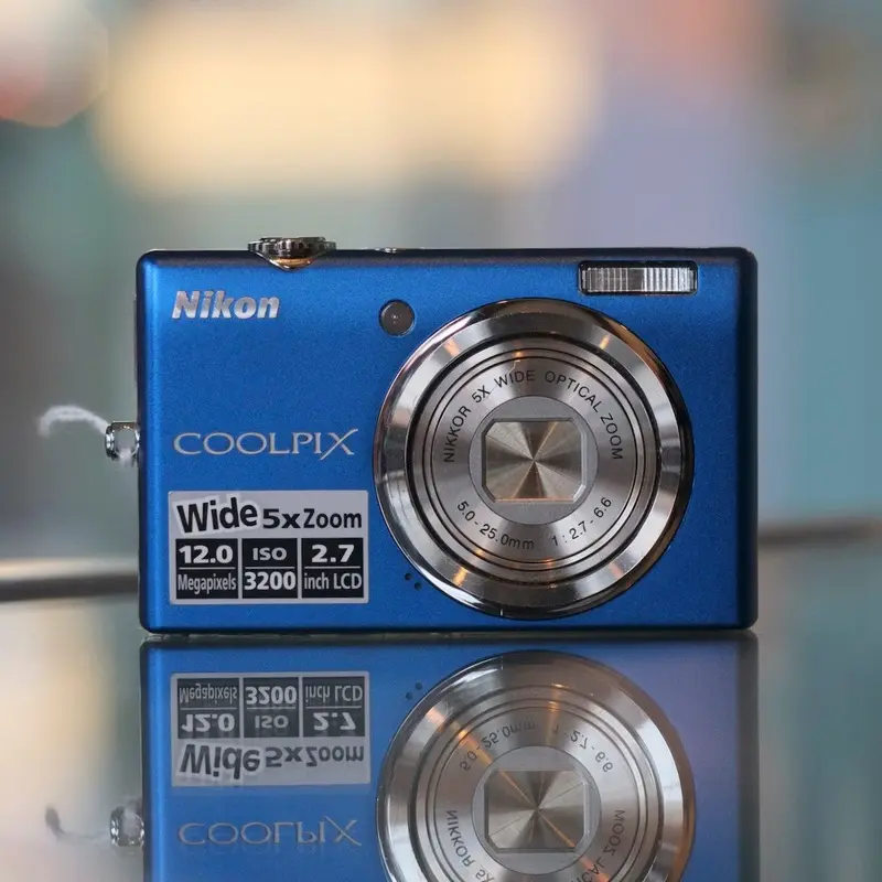 Nikon Coolpix S570