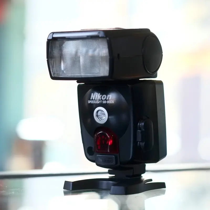 Nikon Speedlight SB-80 DX