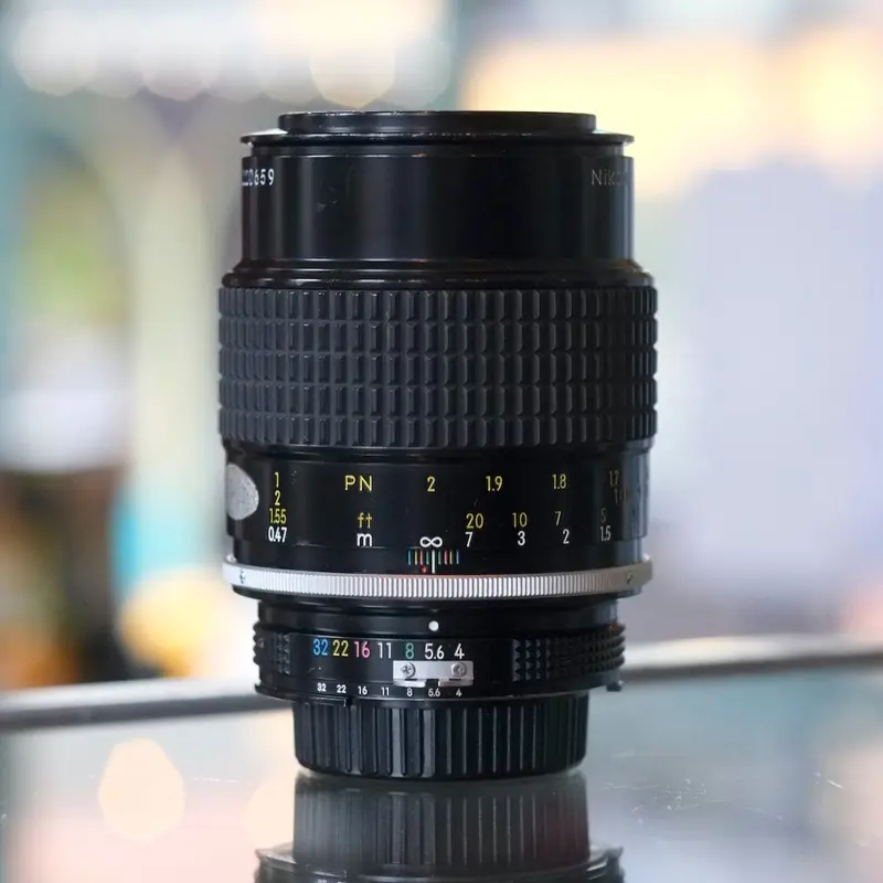 Nikon 105mm f4 AI Micro-Nikkor