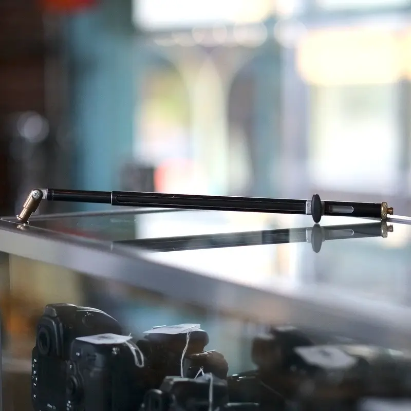Mysterious Manfrotto Rod