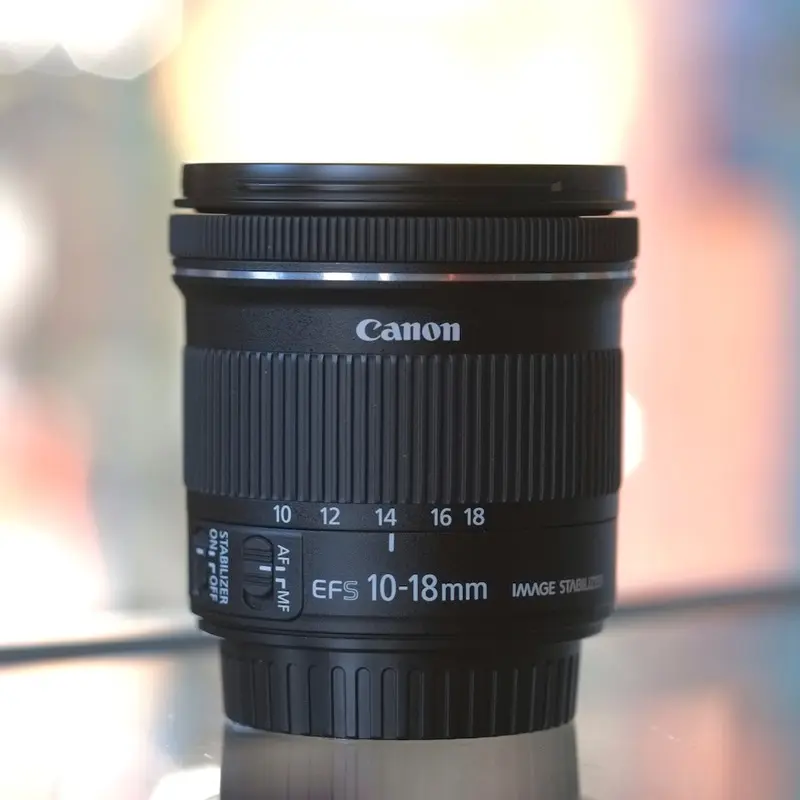 Canon EF-S 10-18mm f4.5-5.6 IS STM