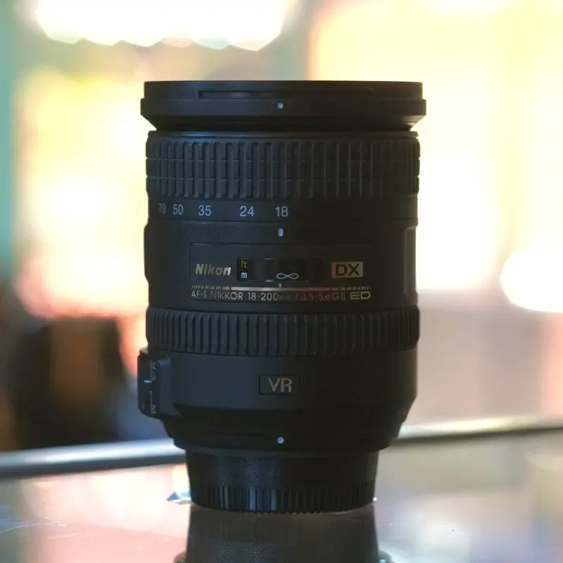 Nikon 18-200mm f3.5-5.6G ED VRII AF-S DX Nikkor