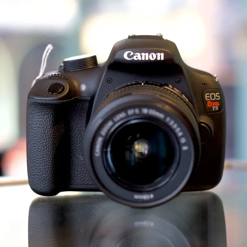 Canon EOS Rebel T5 with 18-55 f3.5-5.6 IS II