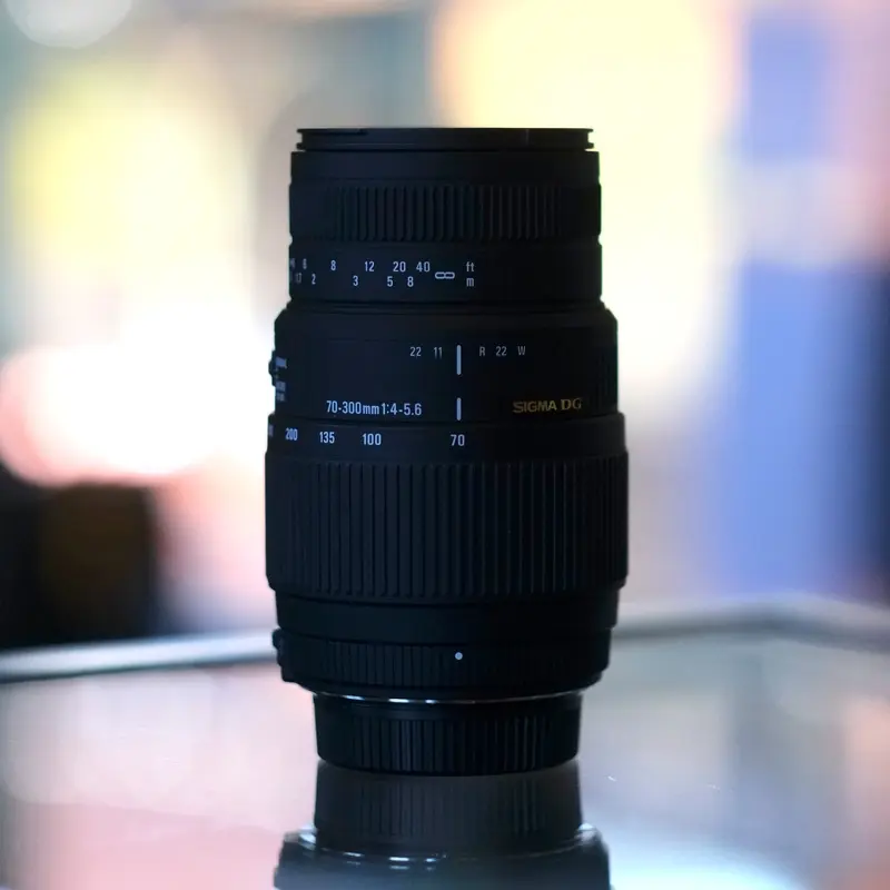 Sigma DG 70-300mm f4-5.6 for Nikon F