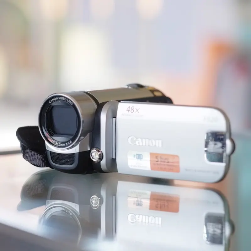 Canon FS20