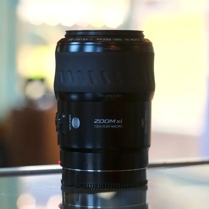 Minolta AF Zoom xi 100-300mm f4.5-5.6 A
