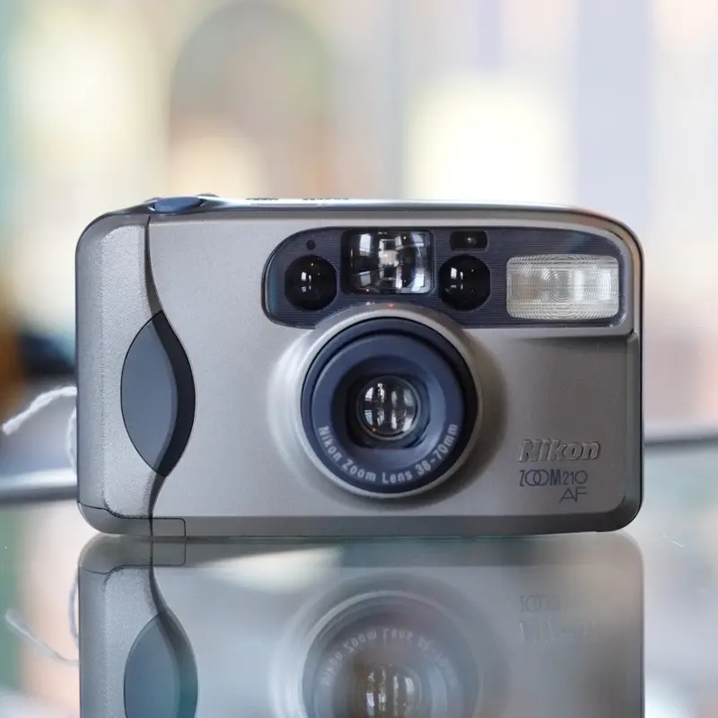 Nikon Zoom 210AF