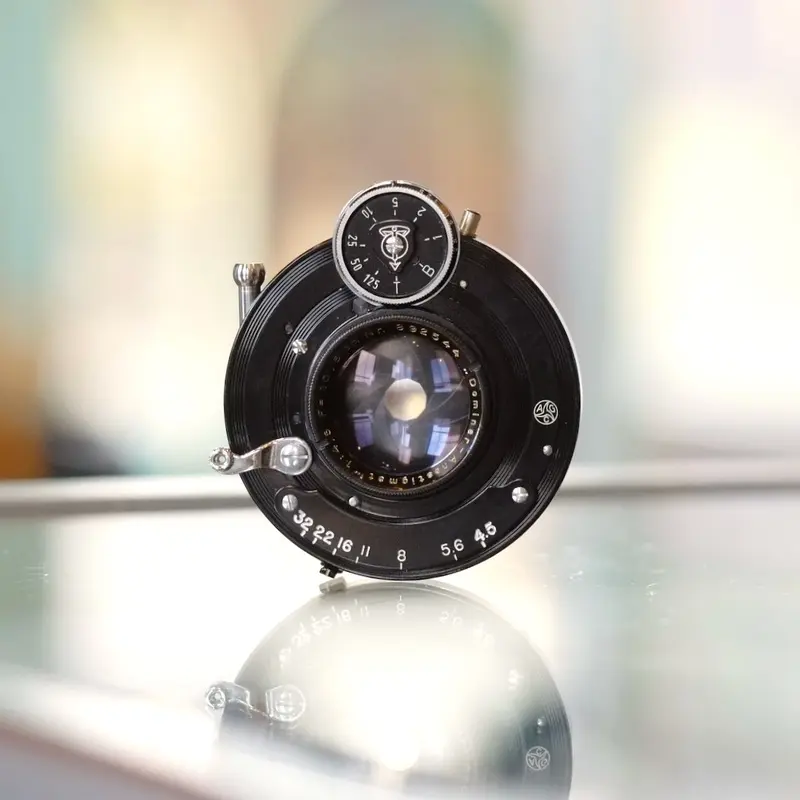 Zeiss-Ikon Dominar Anastigmat 10.5cm f4.5 (non-working shutter)