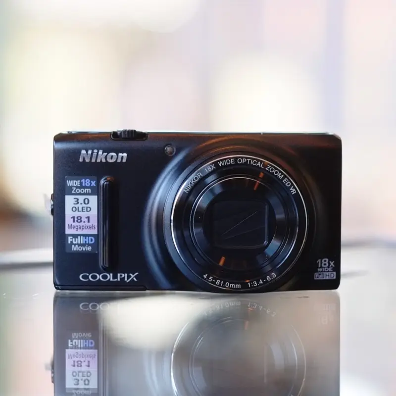 Nikon Coolpix S9400