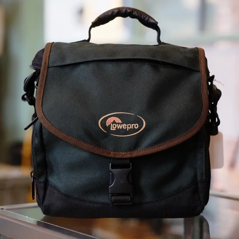 Lowepro Nova 2