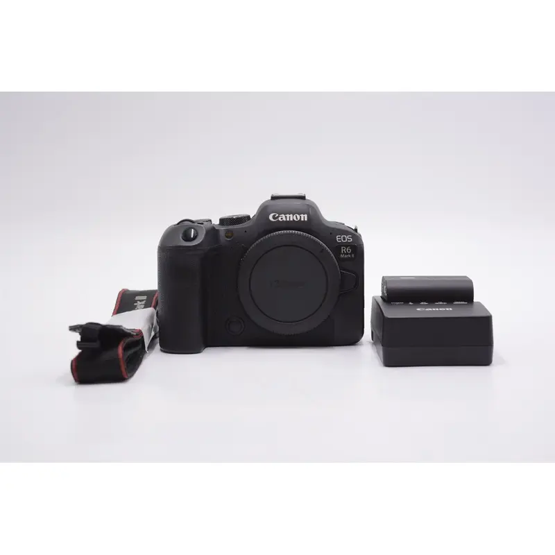 Canon EOS R6II/00398 EOS R6 Mark II Mirrorless Camera, Used