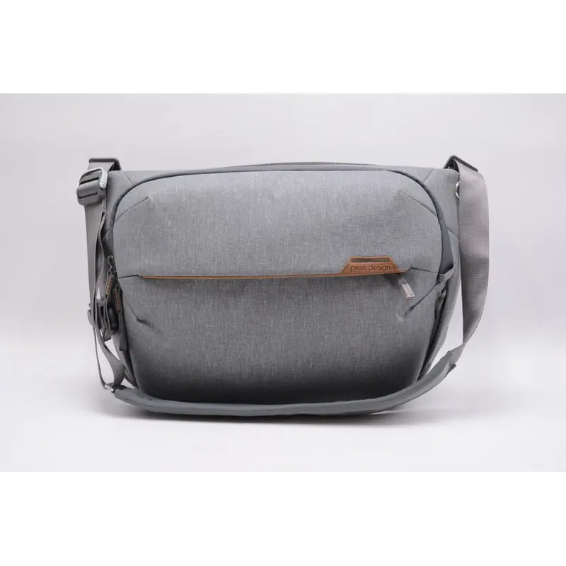 Peak Design Peak Sling 10L (Ash), Used