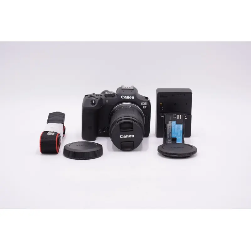 Canon EOSR7/RF18150/03647 EOS R7 Camera W/ RF 18-150mm 3.5-6.3 IS STM Lens, Used