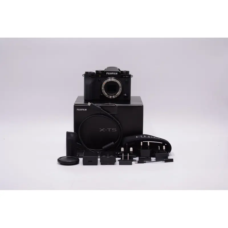 Fujifilm XT5/06996 X-T5 Mirrorless Camera, Used