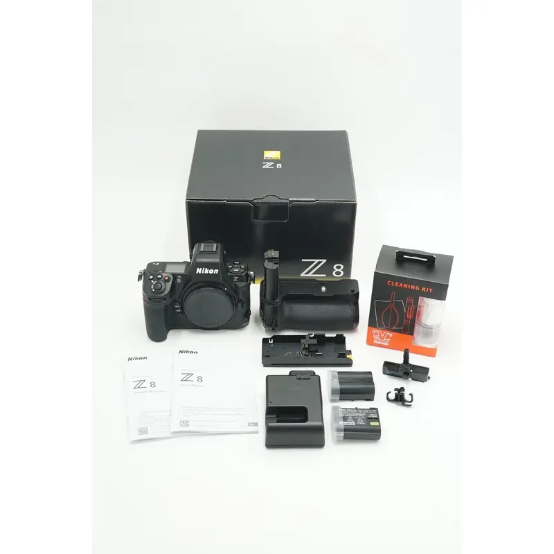 Nikon Z8/MBN12/09591 Z8 Mirrorless Camera W/MB-N12 Power Battery Pack, Used