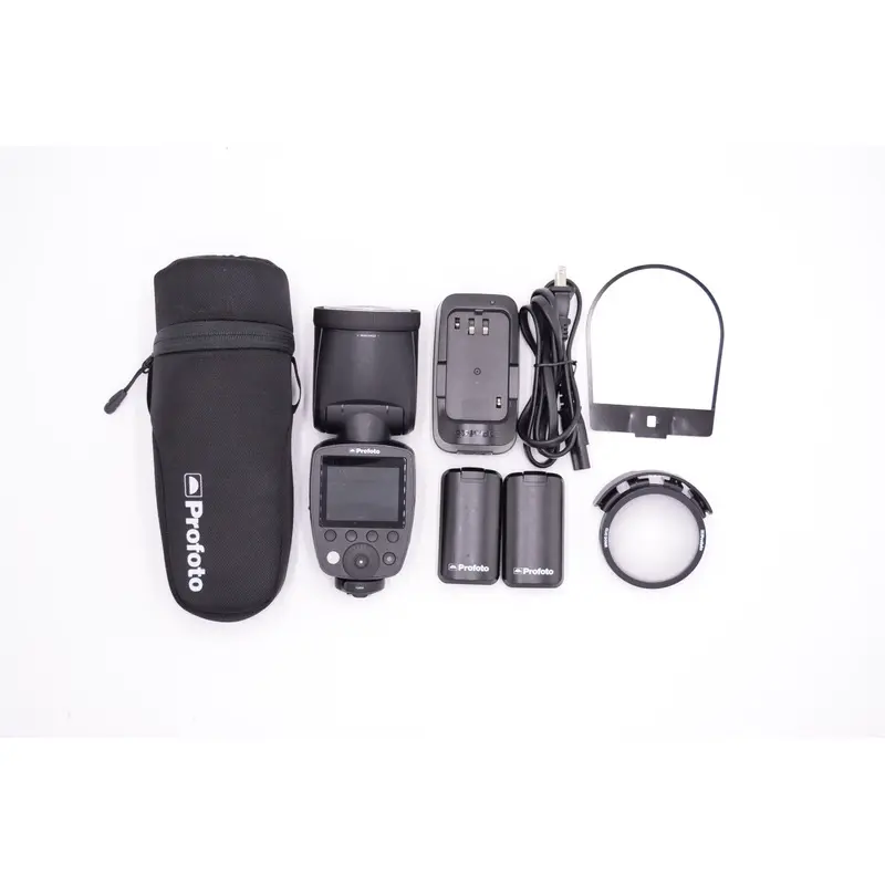 Profoto A10-901230-C-507C1 A10 AirTTL-C Studio Light for Canon, Used