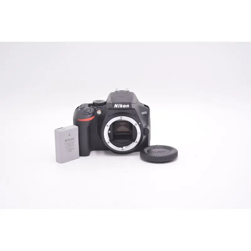 Nikon D3500-11772 D3500 DSLR Camera Body, Used (For Parts)