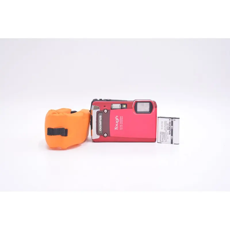 Olympus TG820-04605 Tough TG-820 Shockproof Waterproof Digital Camera, Used