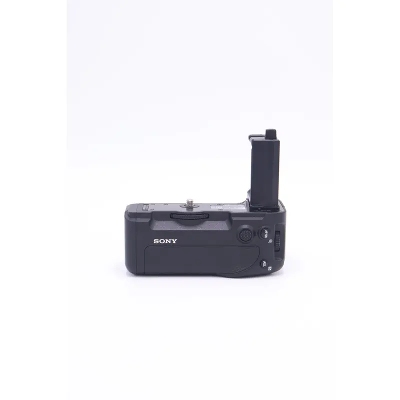 SONY VGC4EM-3351201 VG-C4EM Vertical Grip, Used