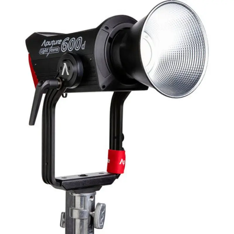 Aputure LS600d (Gold-Mount)