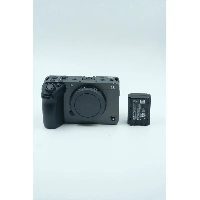 SONY FX30-1045328 Digital Cinema Camera (Body Only), Used