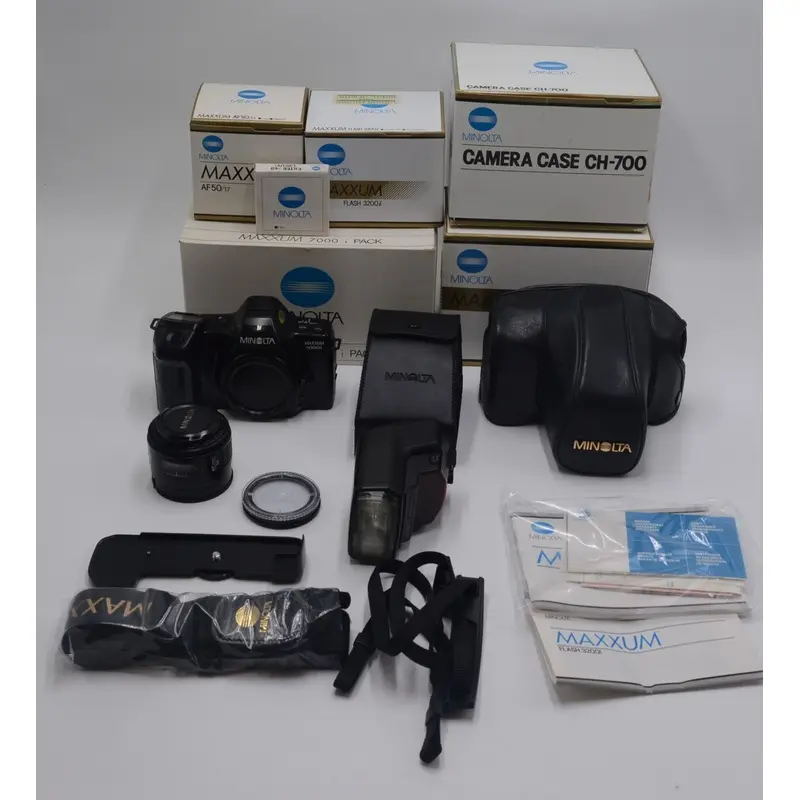Minolta 7000I/50F/1.7/41604 7000I Maxxum + 50mm F/1.7 + 3200I Flash, Used