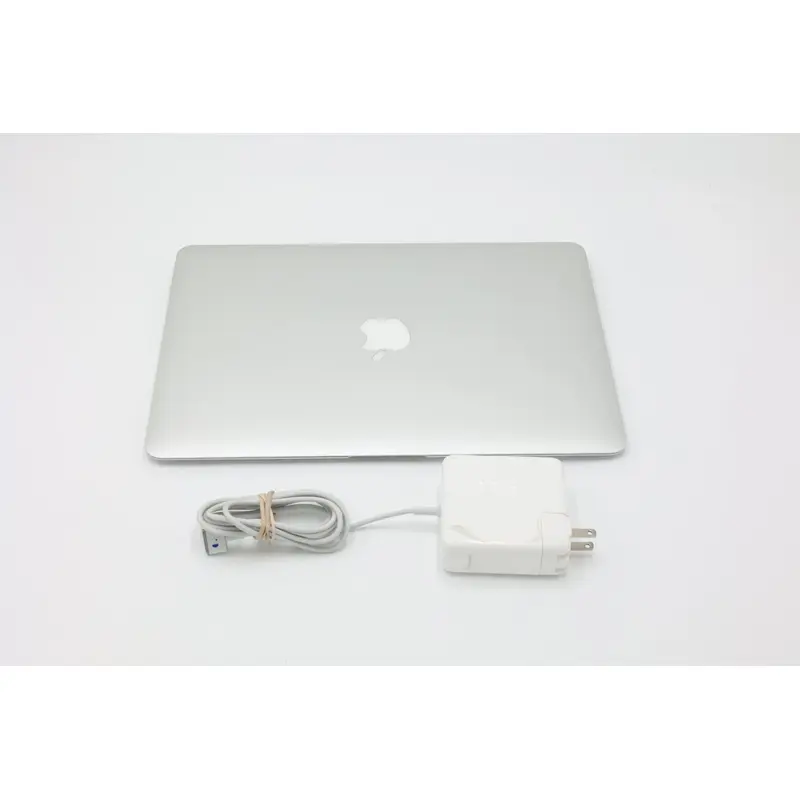 Apple Macbook Air 13 Inch 1.3 GHz i5 4GB, Used