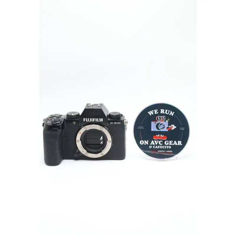 FujiFilm XS10-11648 X-S10 Mirrorless Body, Used (FOR PARTS)